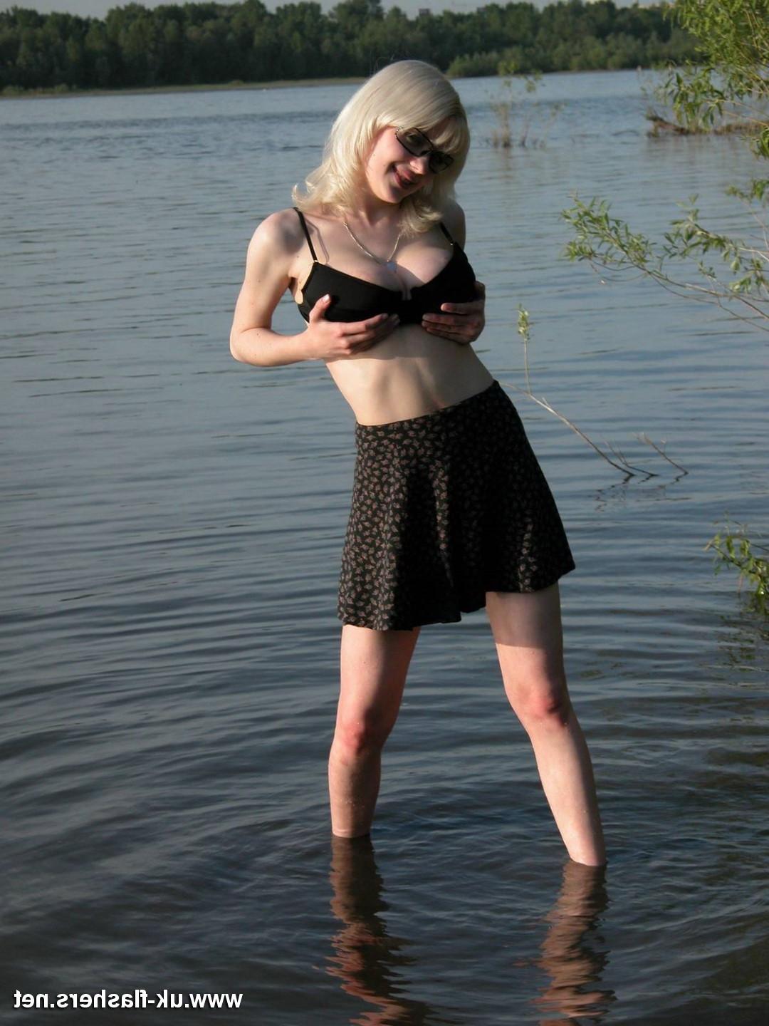 16P Blonde amateur flasher Coco showing tits by the river