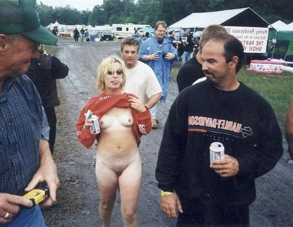 16P Slutty amateur moms in public hardcore action