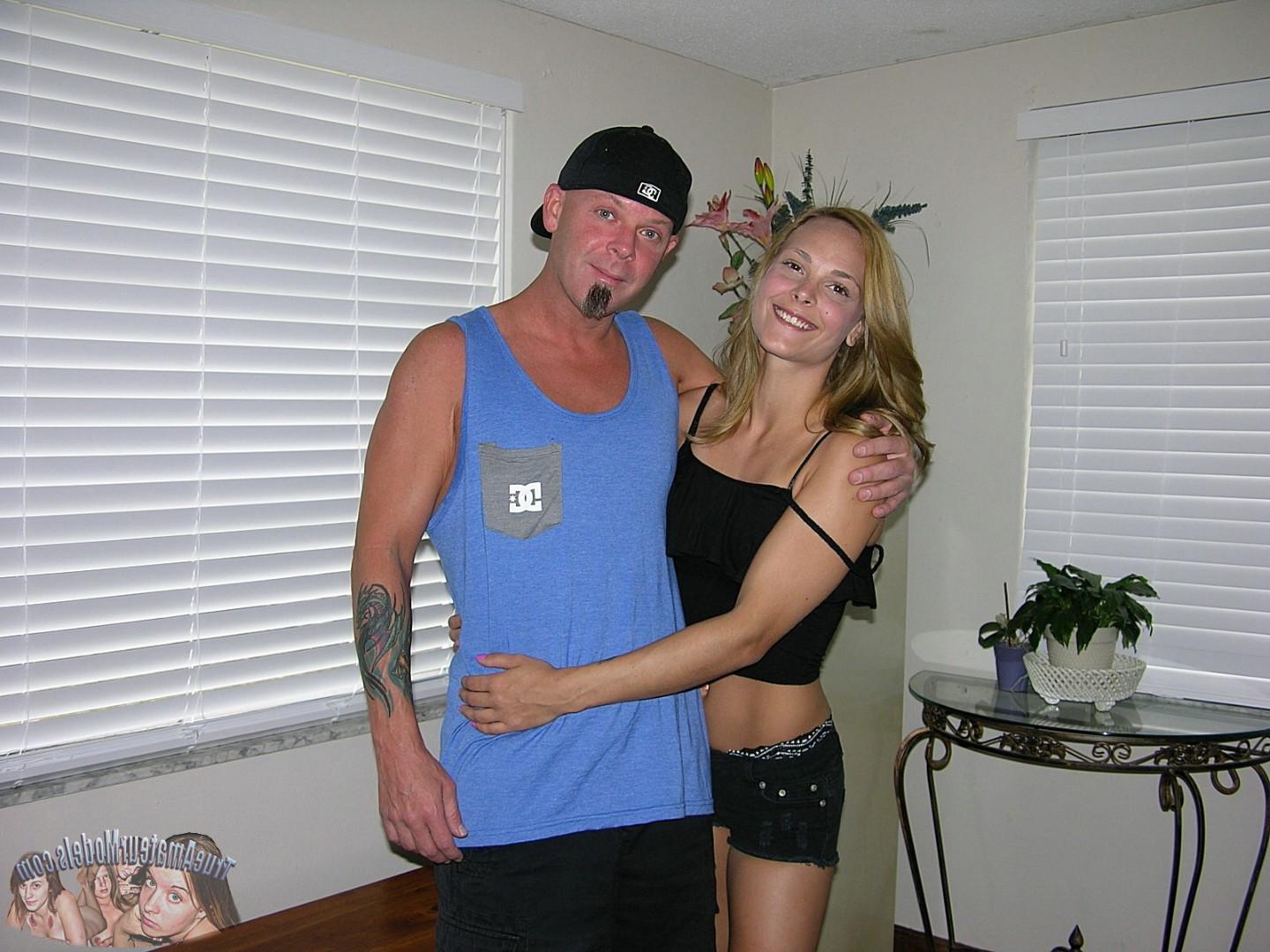 16P Jenny J Gives Ray Edwards A Handjob After Her Amateur Porn Nude 