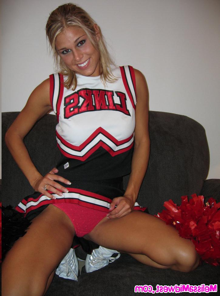 16P Melissa Midwest Lincoln High cheerleading uniform