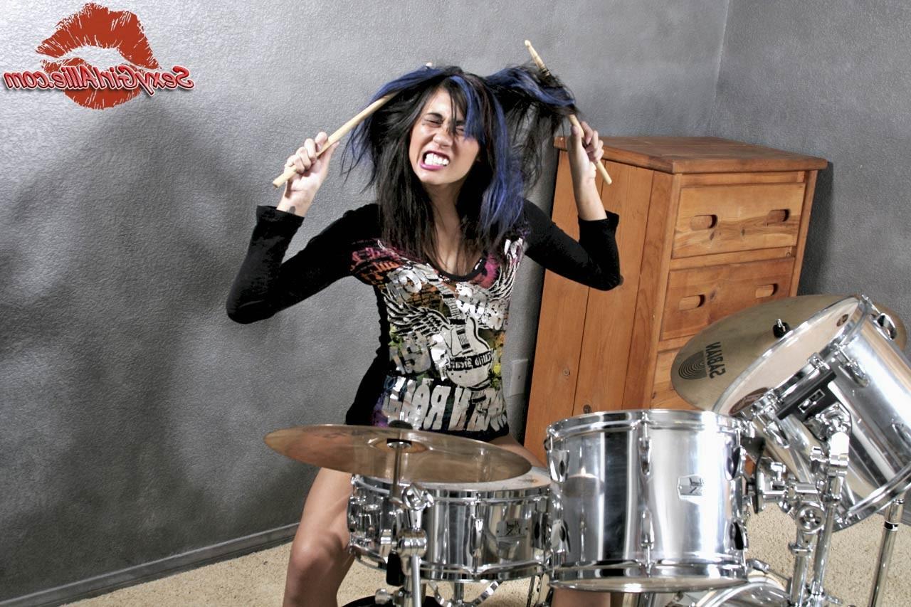 15P Skinny asian teen punk rocker