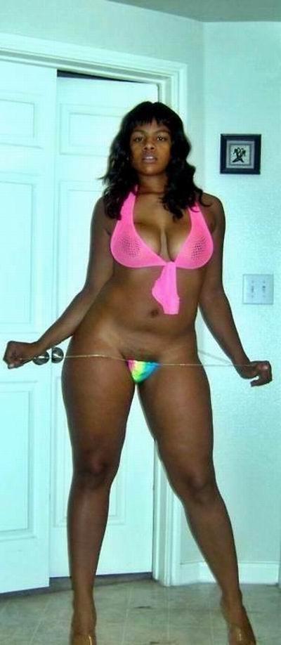 15P hot black girls showing off their goodies