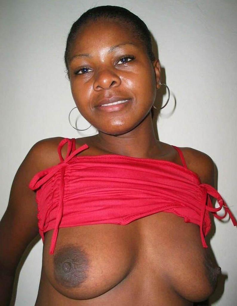 15P hot black girls showing off their goodies