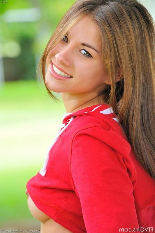 15P Gorgeous teen sweetie masturbates on public park bench