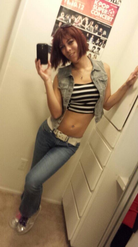 11P Cute tomboy shemale in random shots including nude cooking, pissing like a girl 