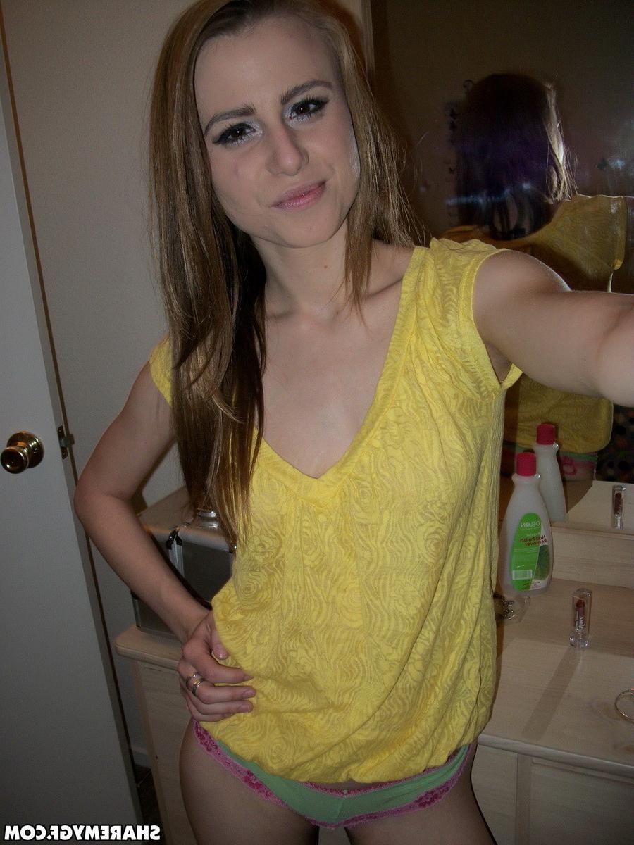 12P Skinny girlfriend shows off her little round ass in pink lace tr