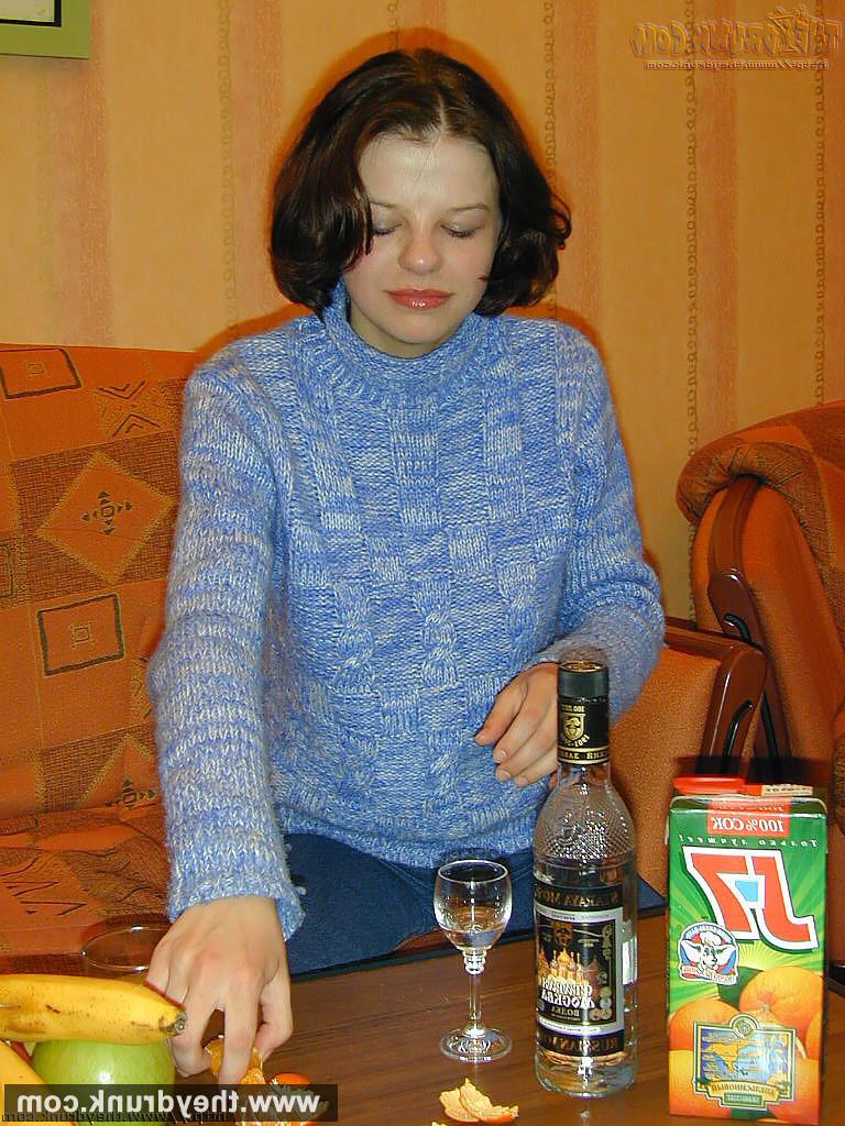 16P Drunk teen brunette Linda enjoys her amateur drinking then takes