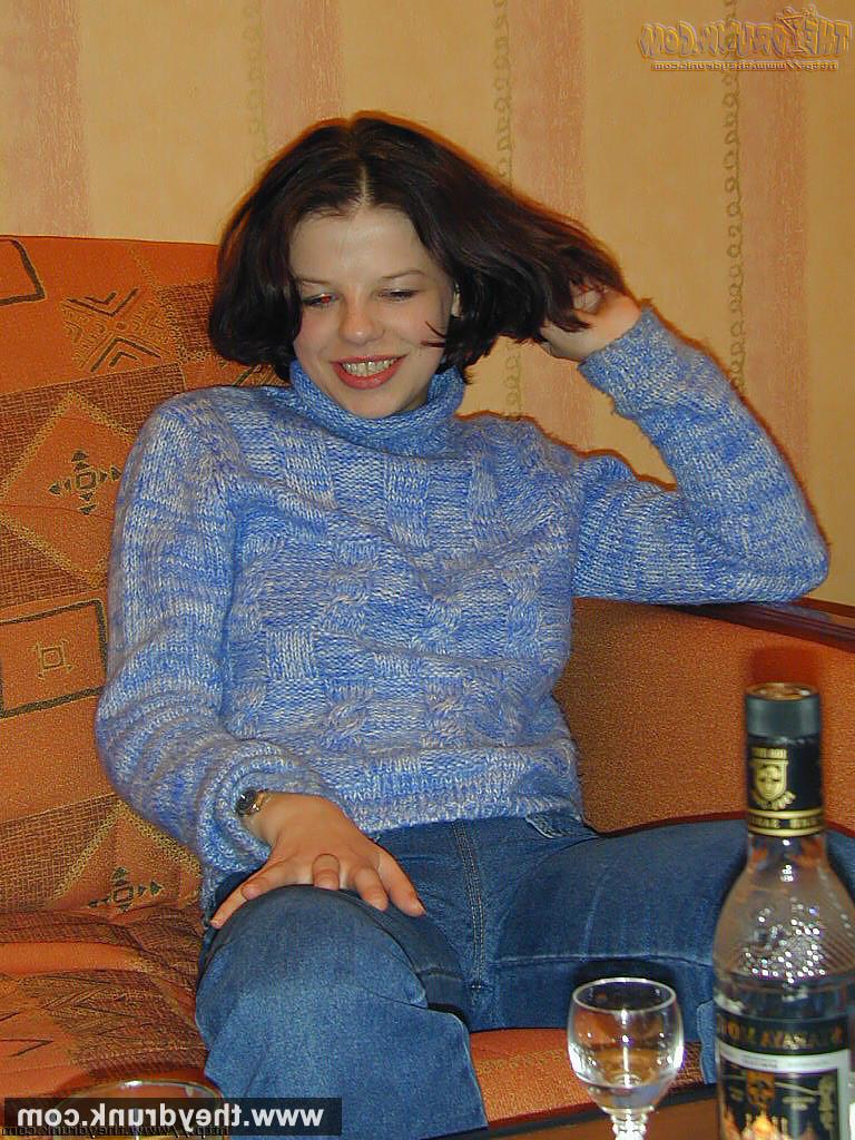 16P Drunk teen brunette Linda enjoys her amateur drinking then takes