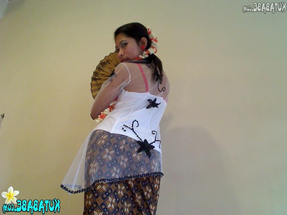 15P Asian Bali teen girl teasing