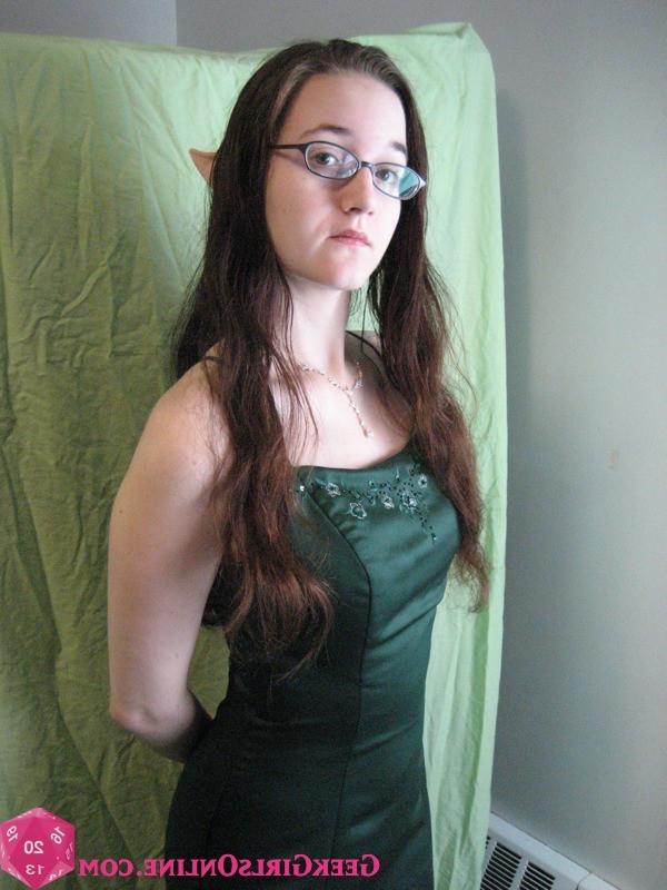 15P Hot nerdy geek girl with elf ears