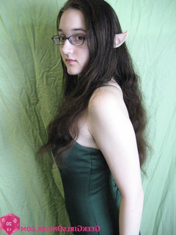 15P Hot nerdy geek girl with elf ears