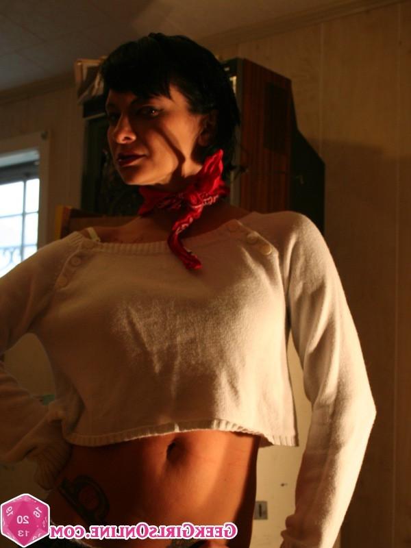 15P Hot nerdy geek girl