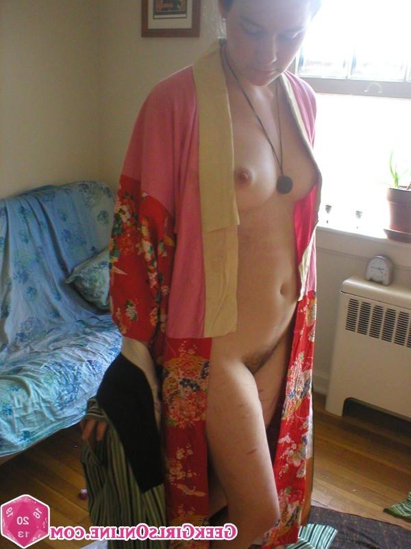 15P Hot nerdy geek girl