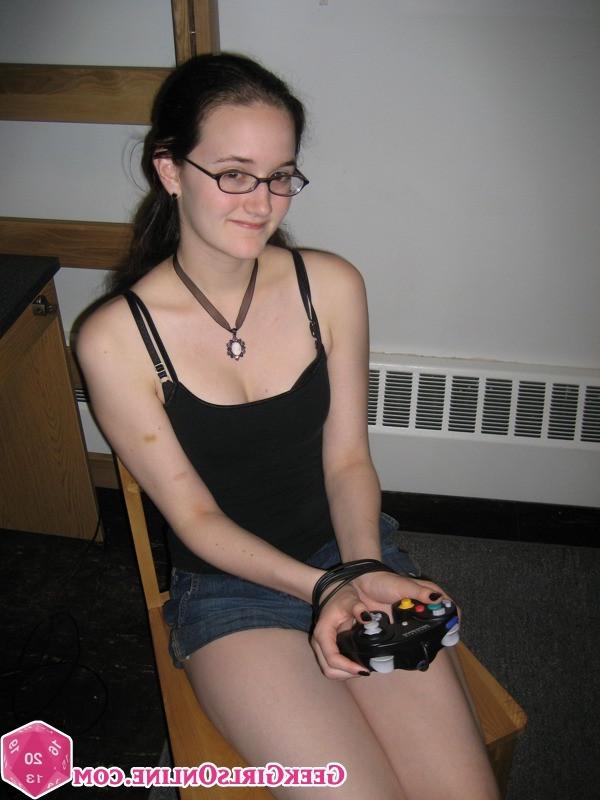 15P Hot nerdy geek girl