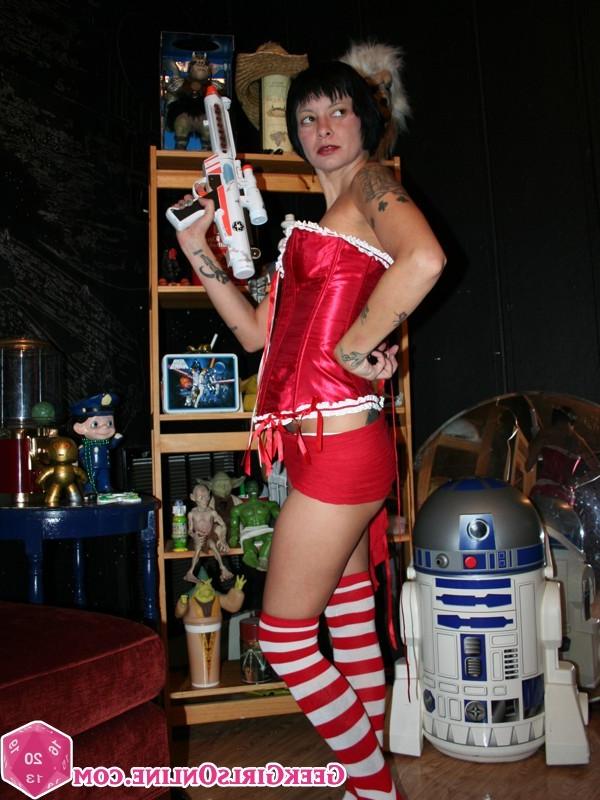 15P Hot nerdy geek girl