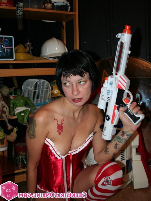 15P Hot nerdy geek girl