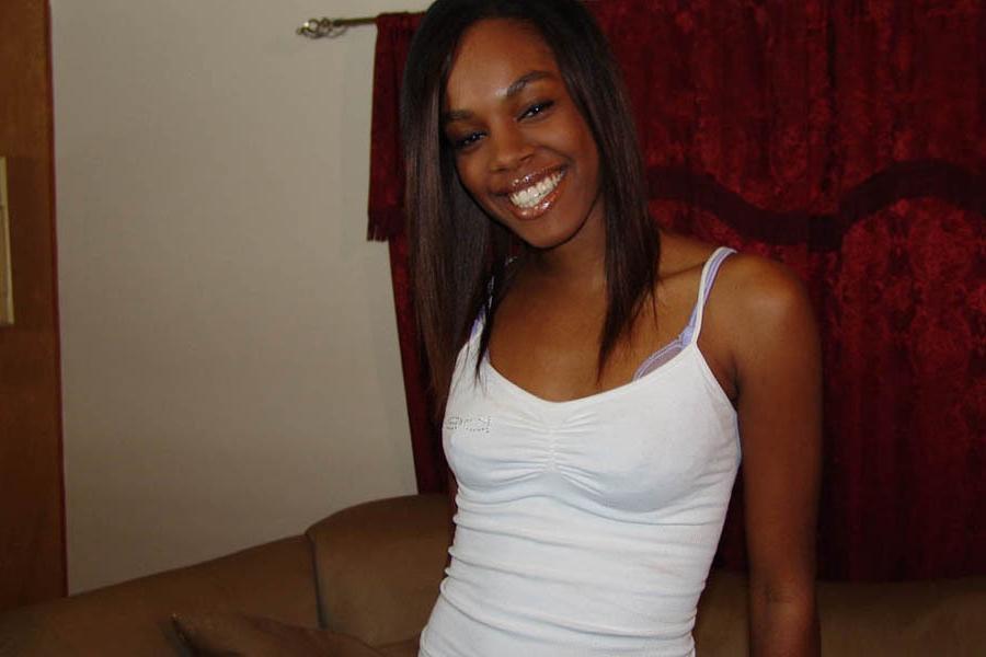 15P Black girl is paid money to let  white man cum deep in her pussy