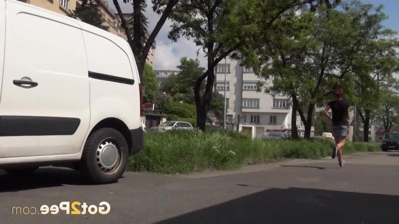 15P Pretty teen pees in public on busy road