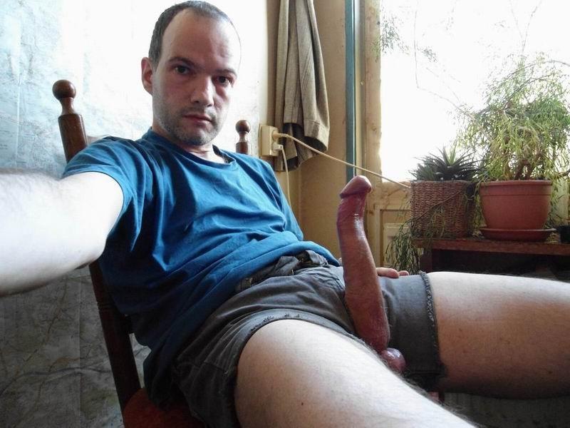 15P Amateur guy showing his very long hard cock