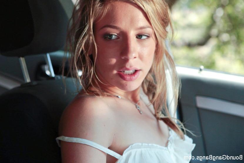 15P Featuring Chastity Lynn in her First Released Gangbang!