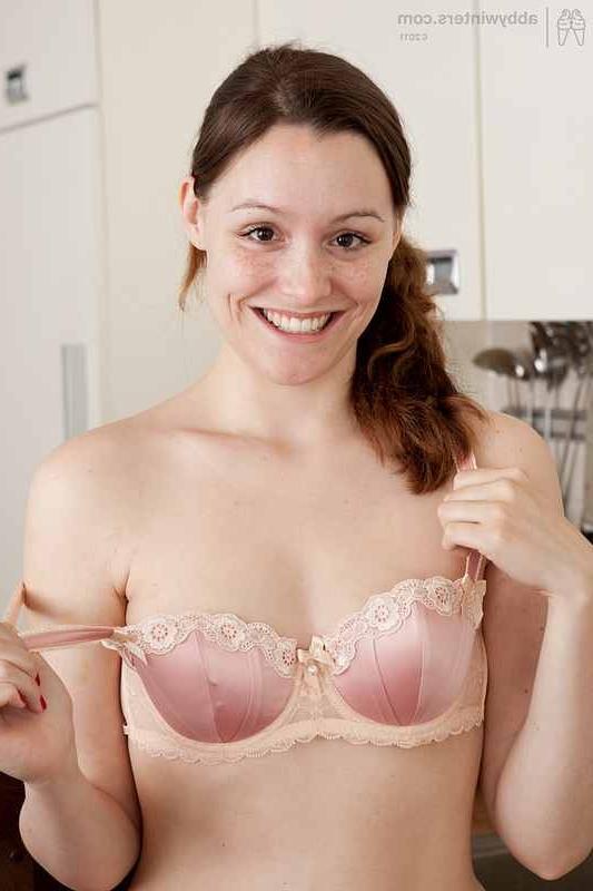 15P Jenna is a hot woman with a perfect body