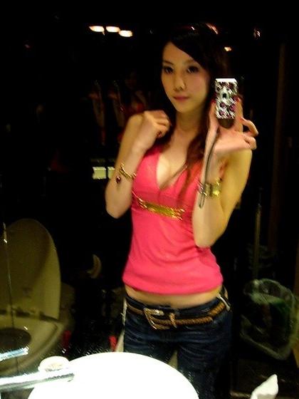 15P Asian teen girlfriends posing for the camera