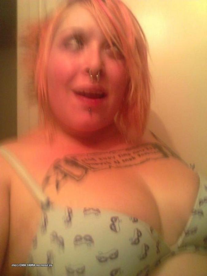 10P BBW scene chick with tattoos and pink hair