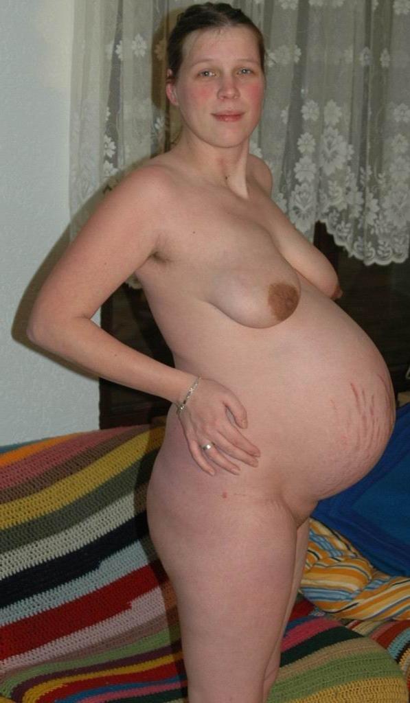 16P kinky amateur preggo posing