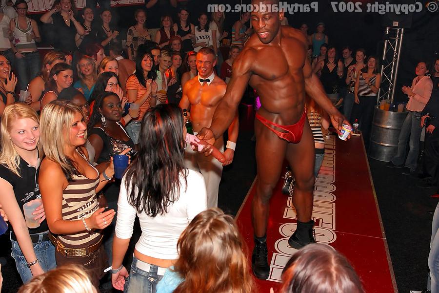 11P Party girls dancing and clawing at strippers