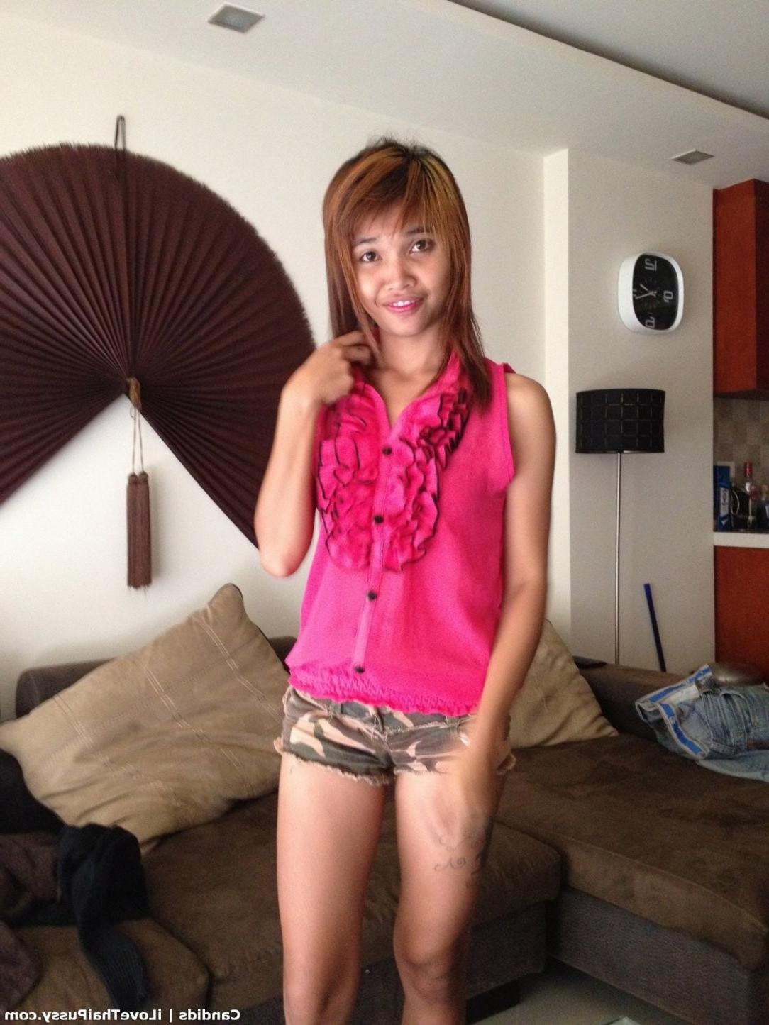 25P Hot Thai bargirl bareback no condom creampie sex tourist loves asian babe