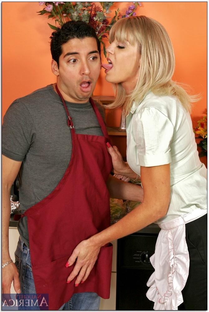 15P Liz Summers gets hot for her student in the kitchen