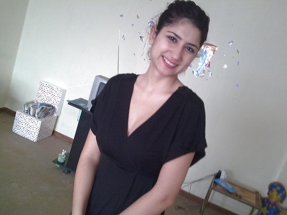 25P Canan (Turkish girl)