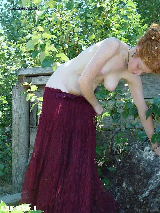 15P Real gfs get naked in public and pose outdoors gallery 13