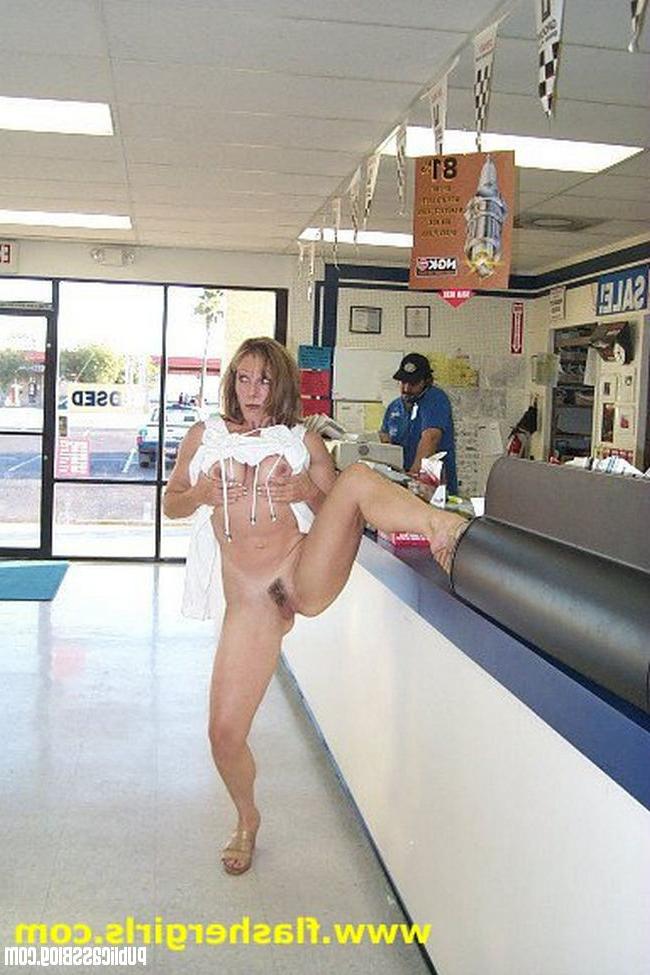 14P Real gfs get naked in public and pose outdoors gallery 12
