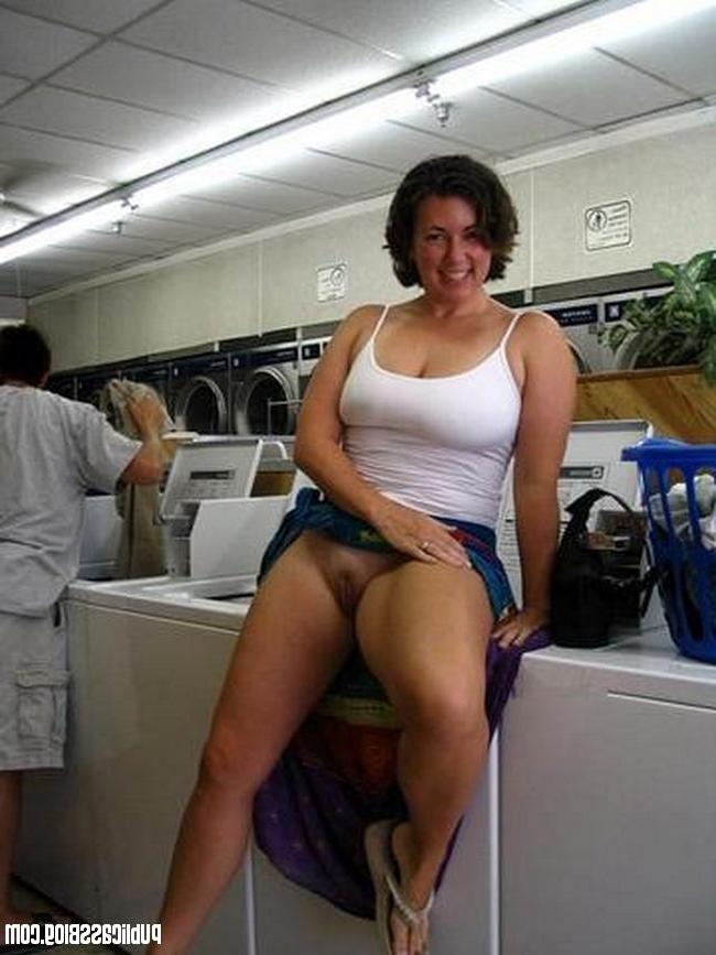 15P Real gfs get naked in public and pose outdoors gallery 10