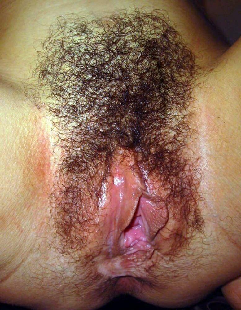 15P Hairy pussy gfs posing and fucking