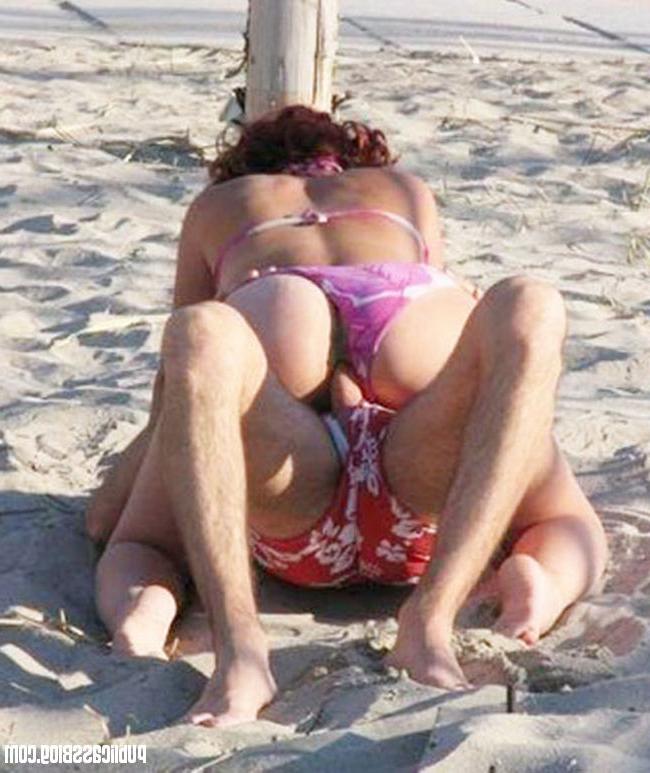 15P Real gfs get naked in public and pose outdoors gallery 2