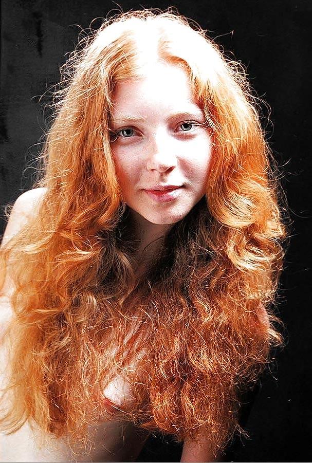 15P BEAUTIFUL AMATEUR REDHEAD TEEN