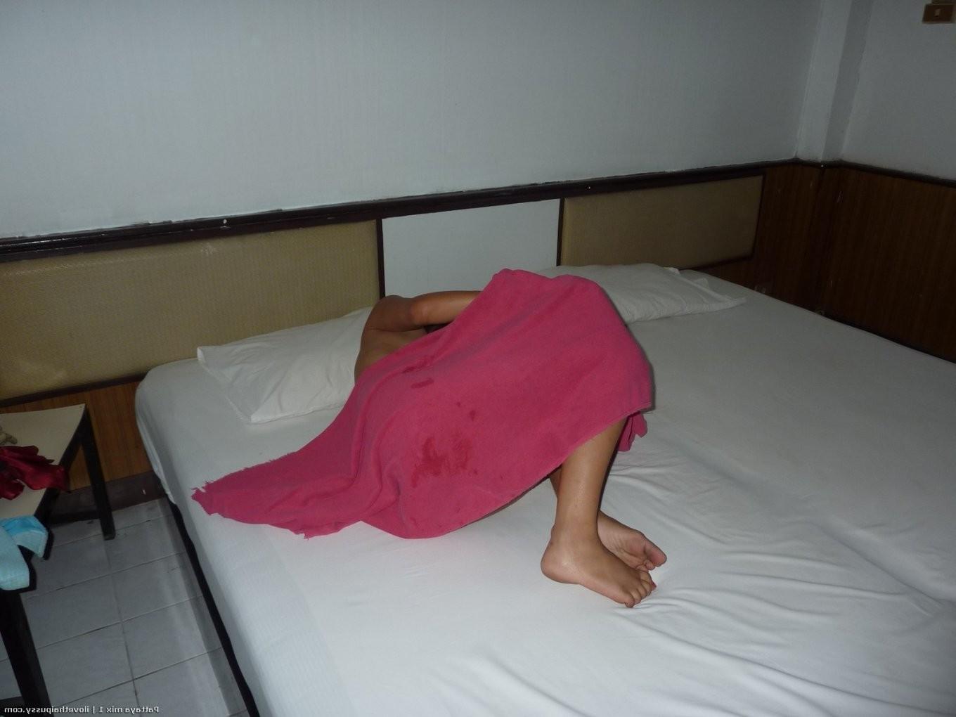 15P Real Street Hookers From The Streets Of Bangkok Thailand Hot Asian Sluts