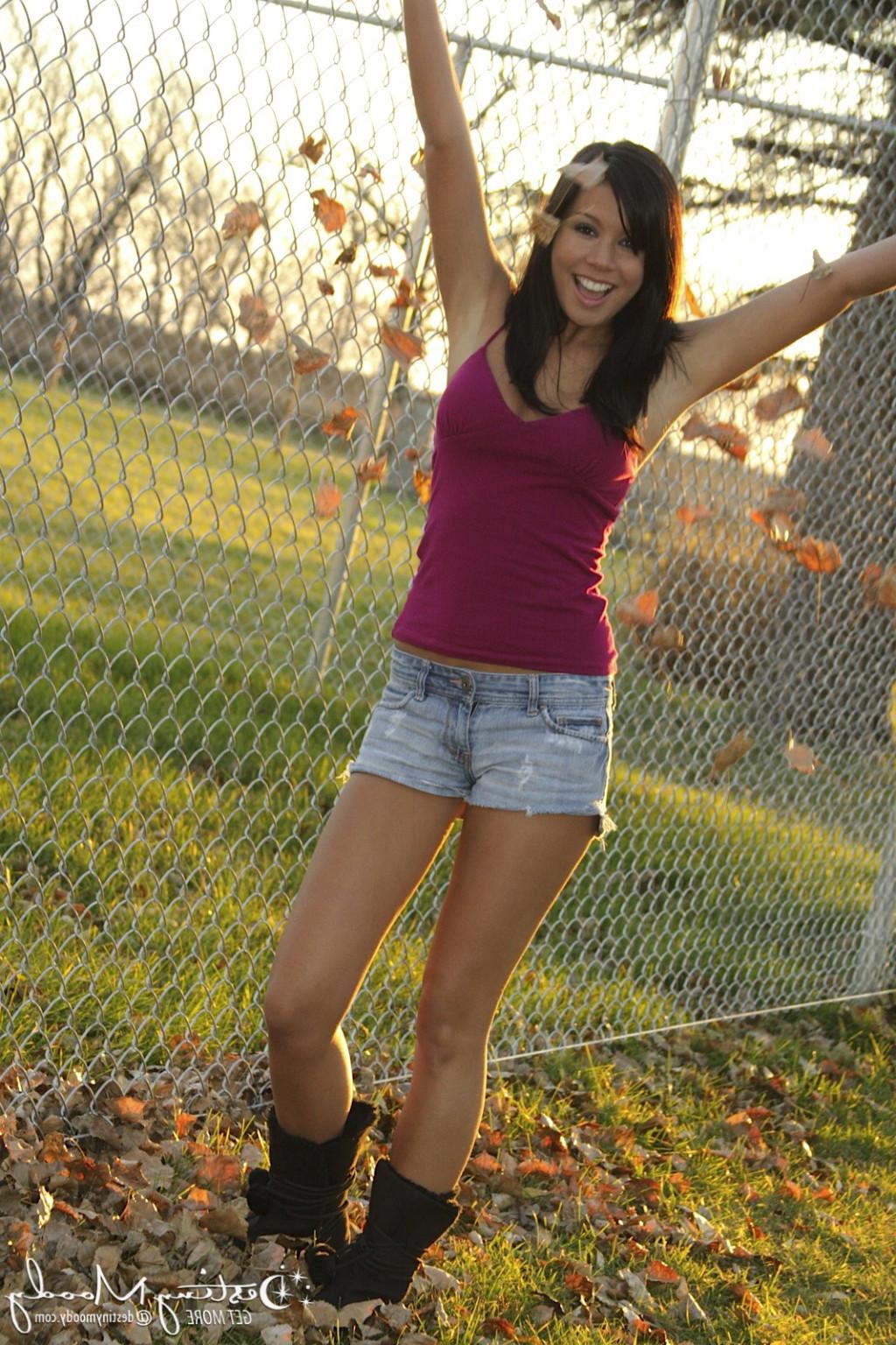 16P Destiny Moody Nude In Public Park