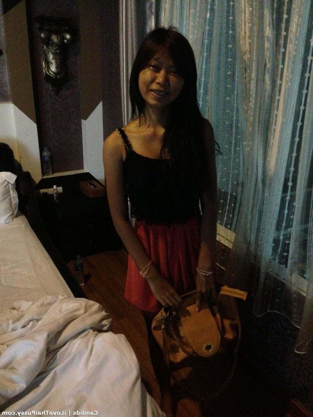 24P Hot Thai Whore bareback no condom anal sex tourist loves asian sluts