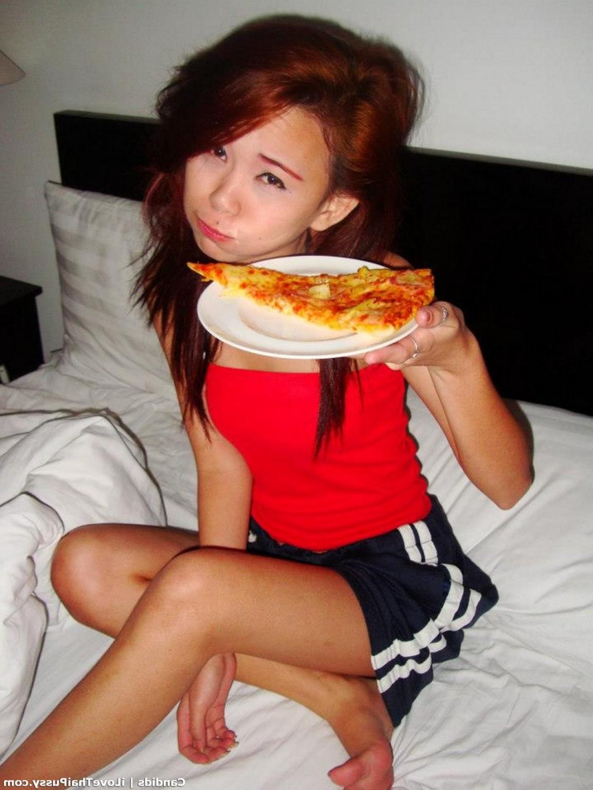 24P Hot Thai Whore bareback no condom anal sex tourist loves asian sluts