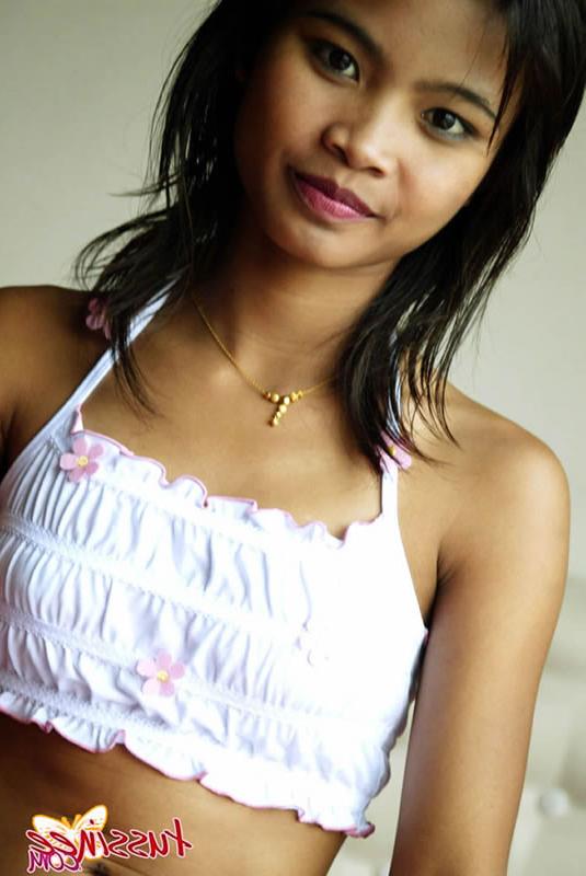 15P Stunning Asian teen Tussinee in sexy underwear