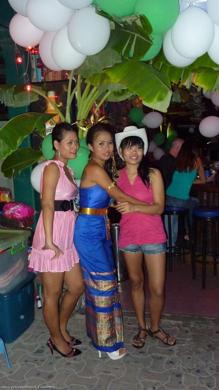 24P Thai gogo dancer bargirl whore fucks sex tourist for money asian slut