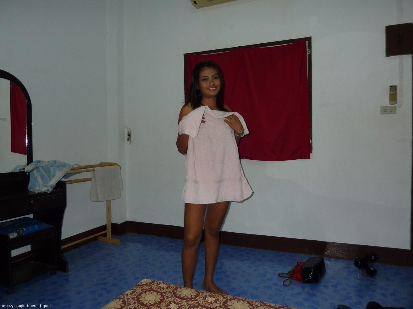 25P Hot Thai Milf hooker fucked raw bareback by crazy sex tourist nasty asian slut
