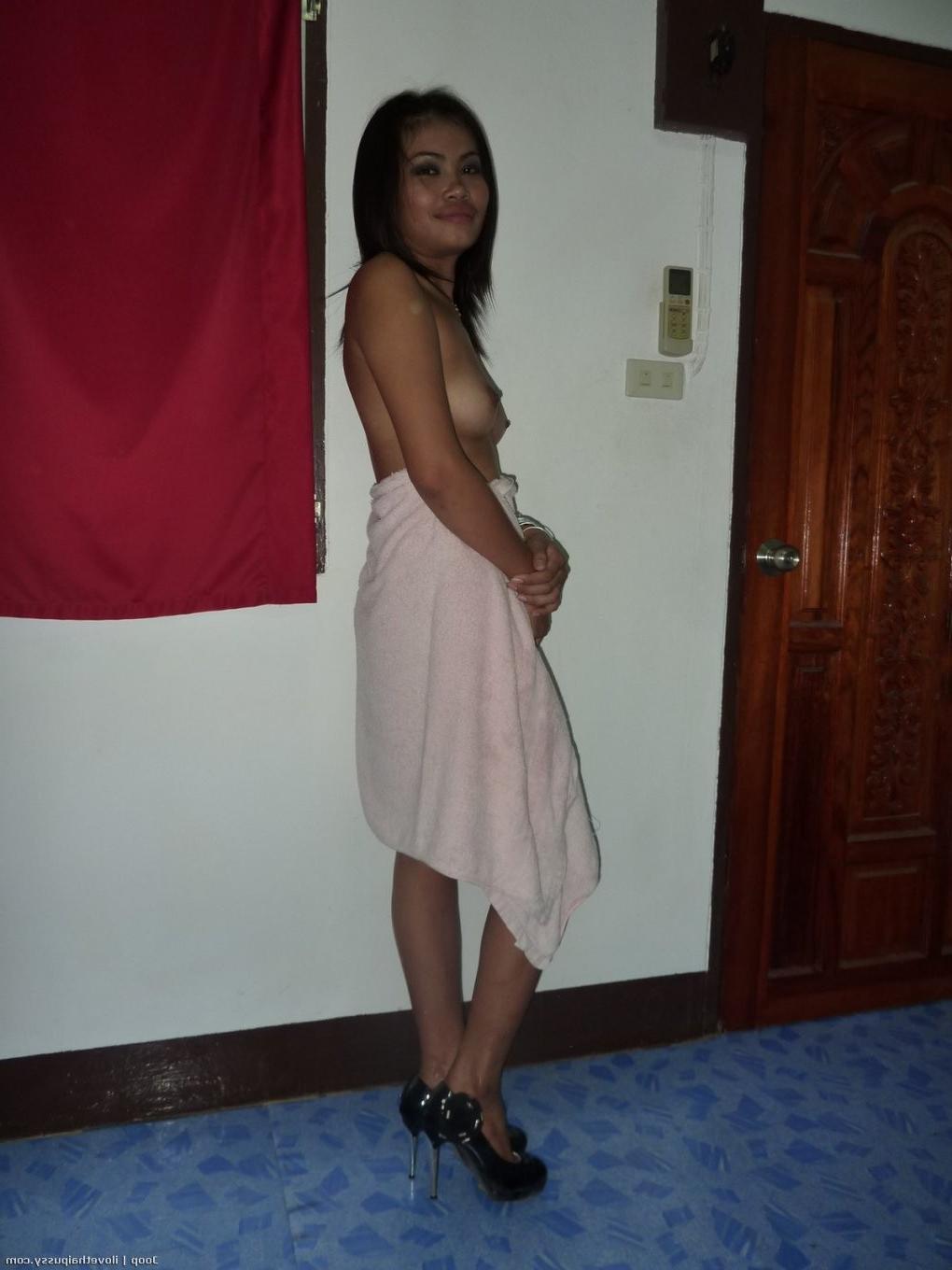 25P Hot Thai Milf hooker fucked raw bareback by crazy sex tourist nasty asian slut