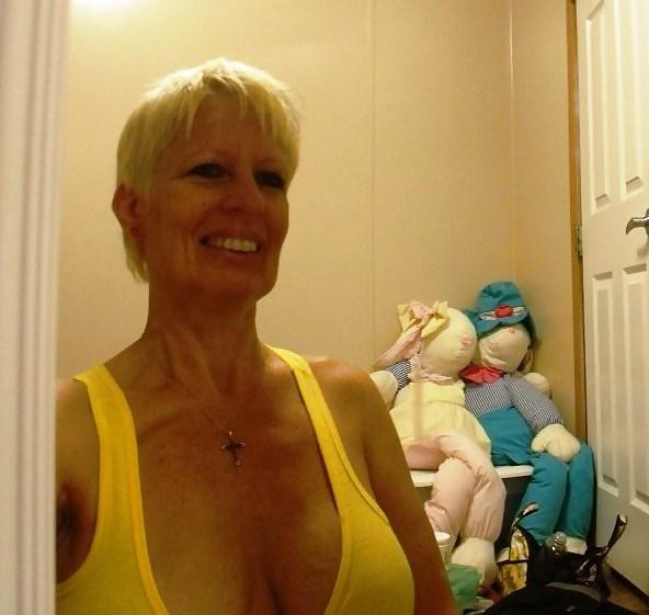 13P Short Grey Hair Gilf