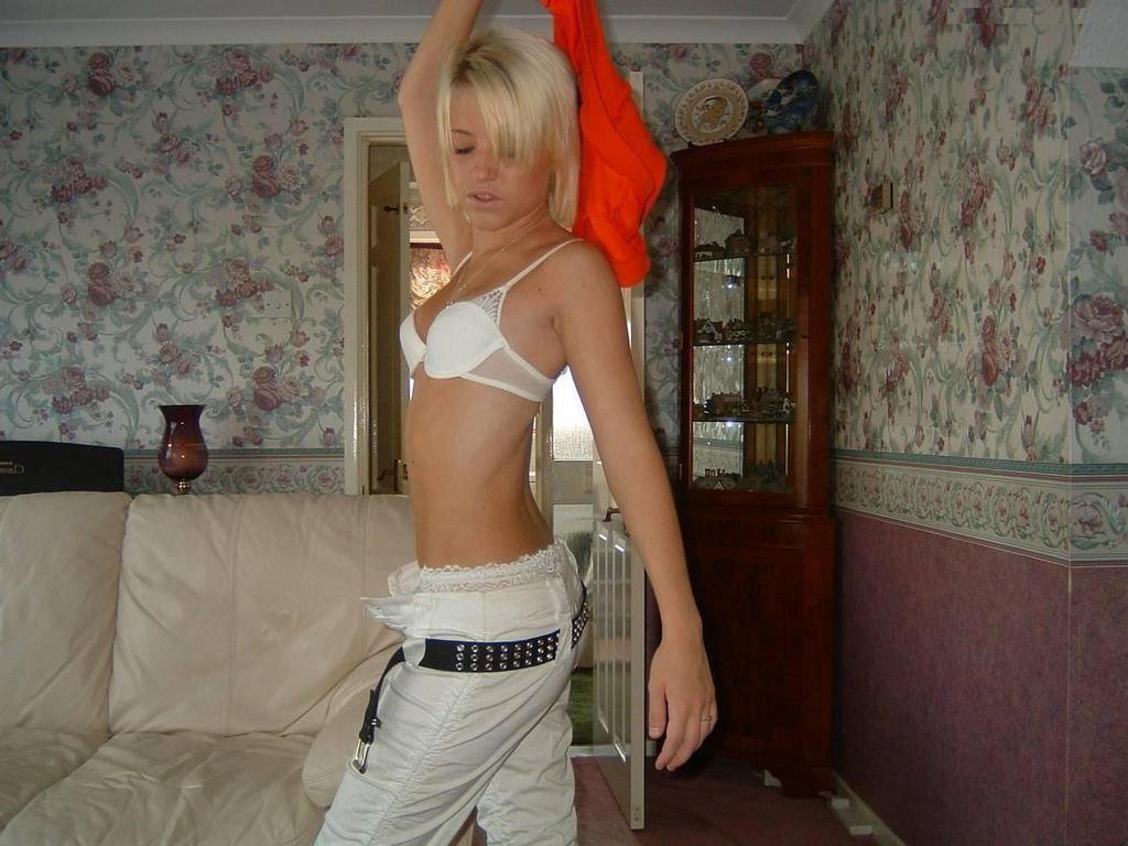16P Naughty teens posing nude
