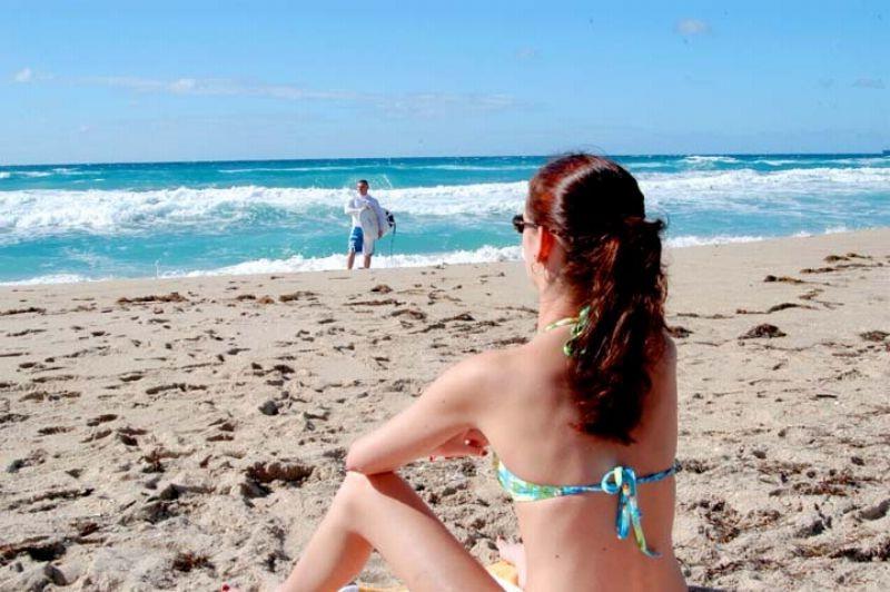 20P Beach goddess walking in the shore
