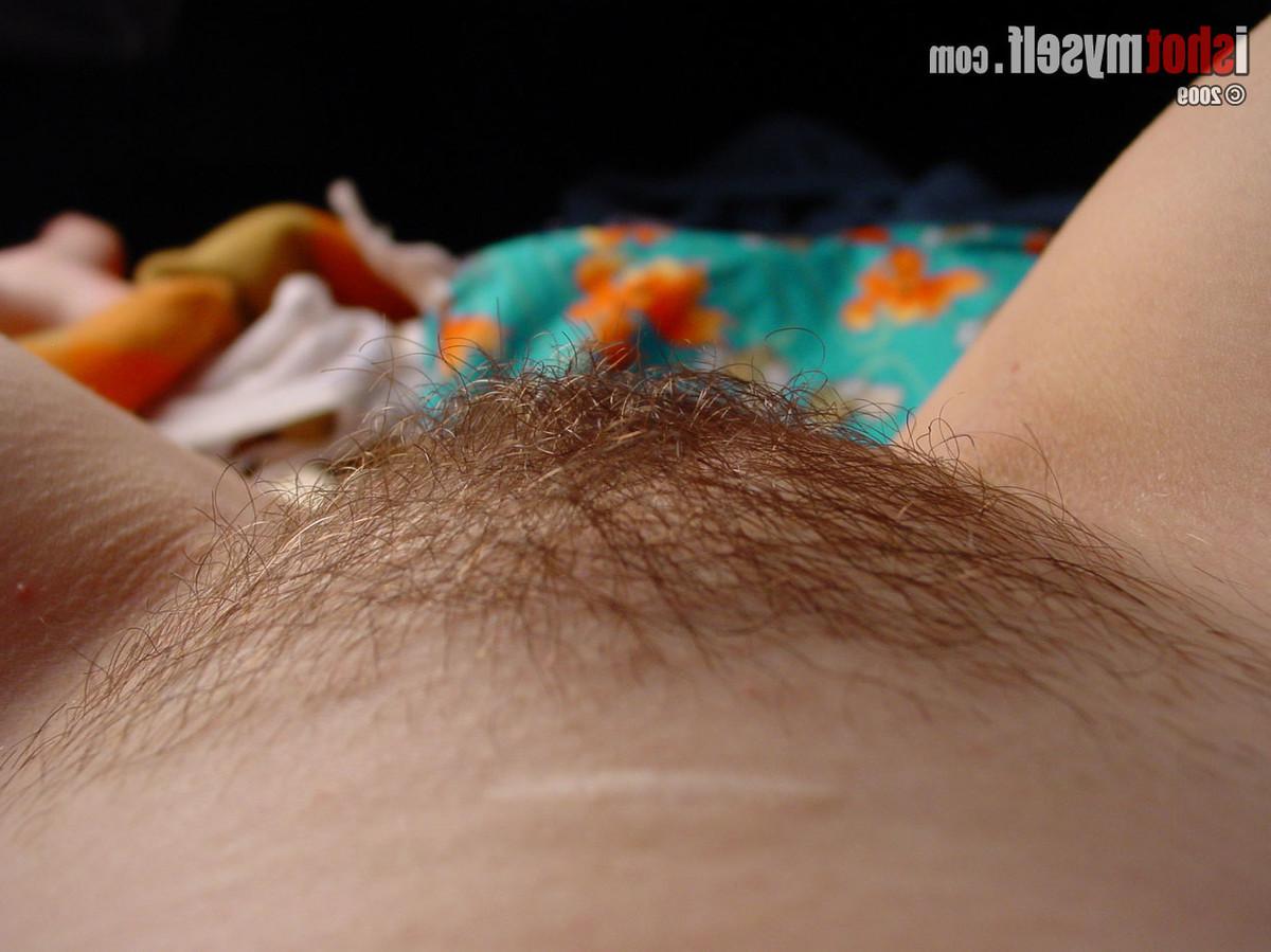 15P Hairy selfshot redhead amateur Bonnie Rose